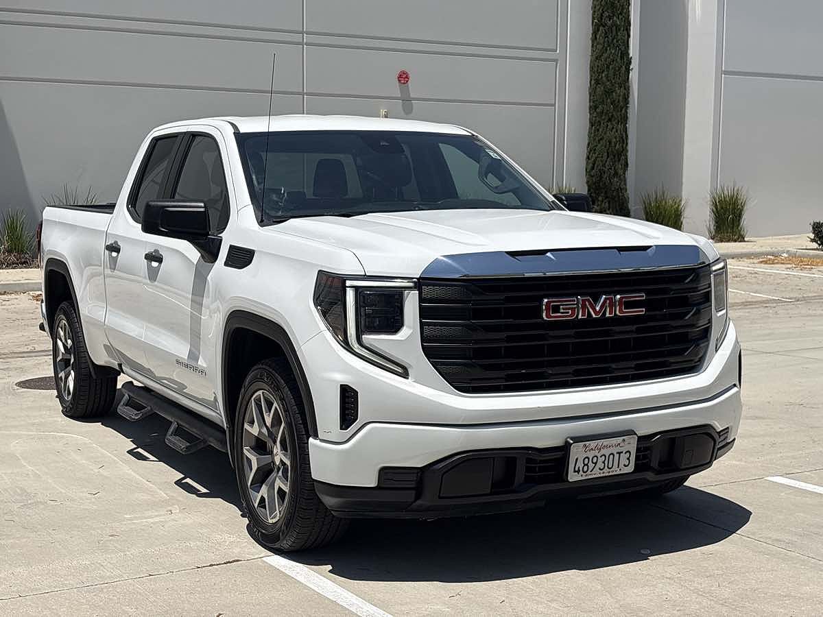 2023 GMC Sierra