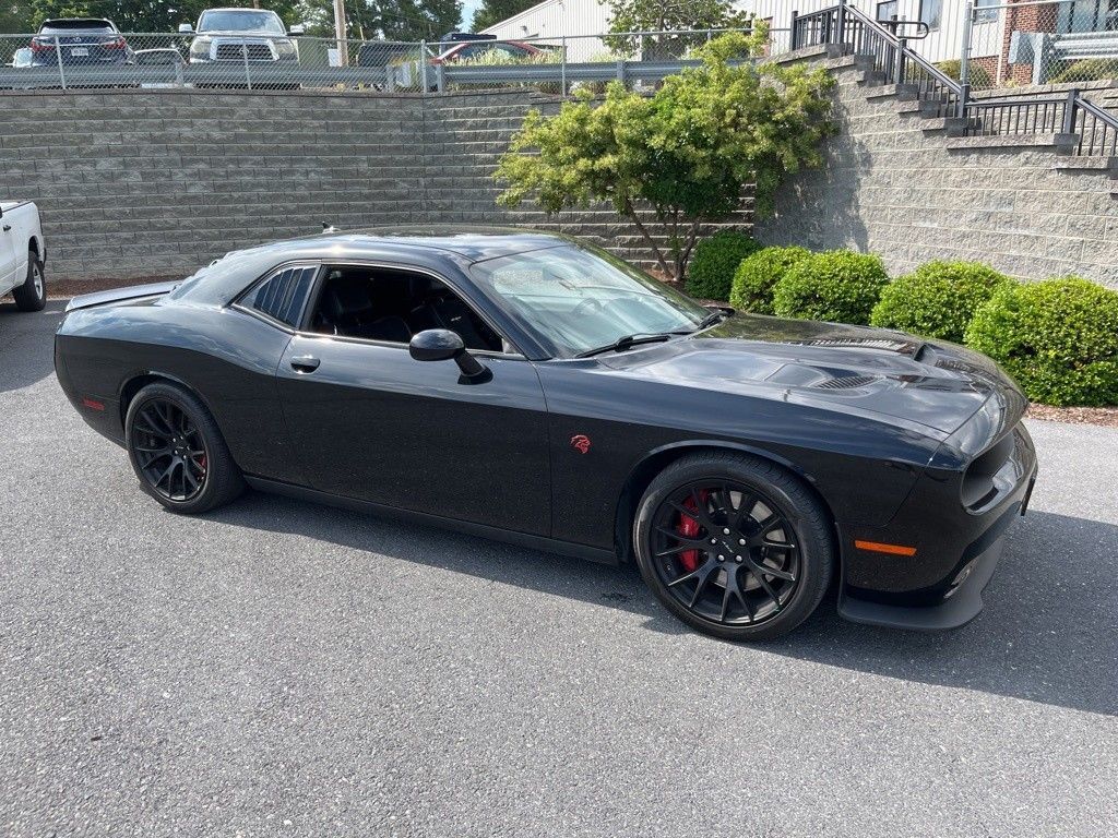 2016 DODGE Challenger