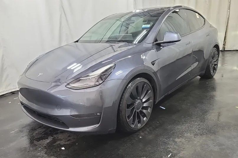 2022 TESLA Model Y