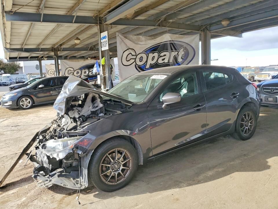 2014 MAZDA Mazda3