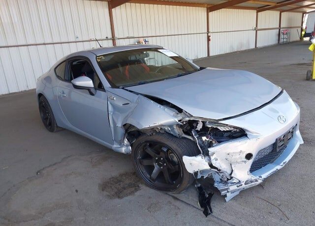 2013 TOYOTA Scion