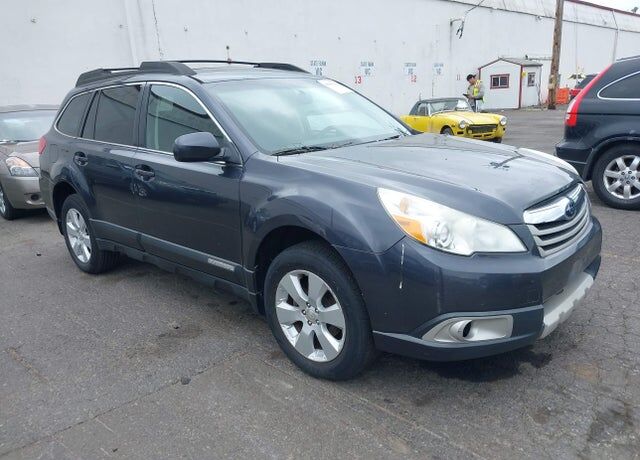 2012 SUBARU Outback