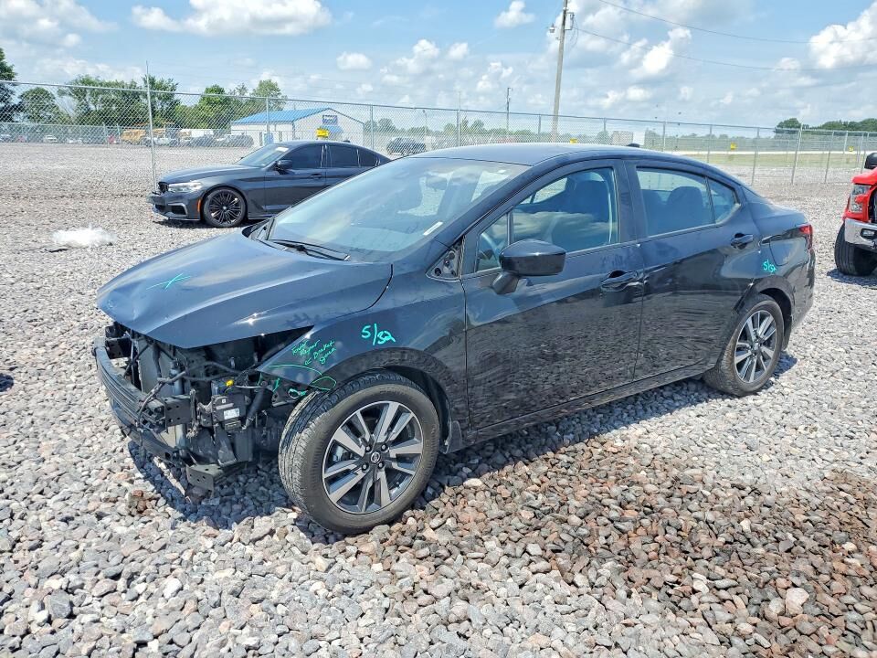 2022 NISSAN Versa