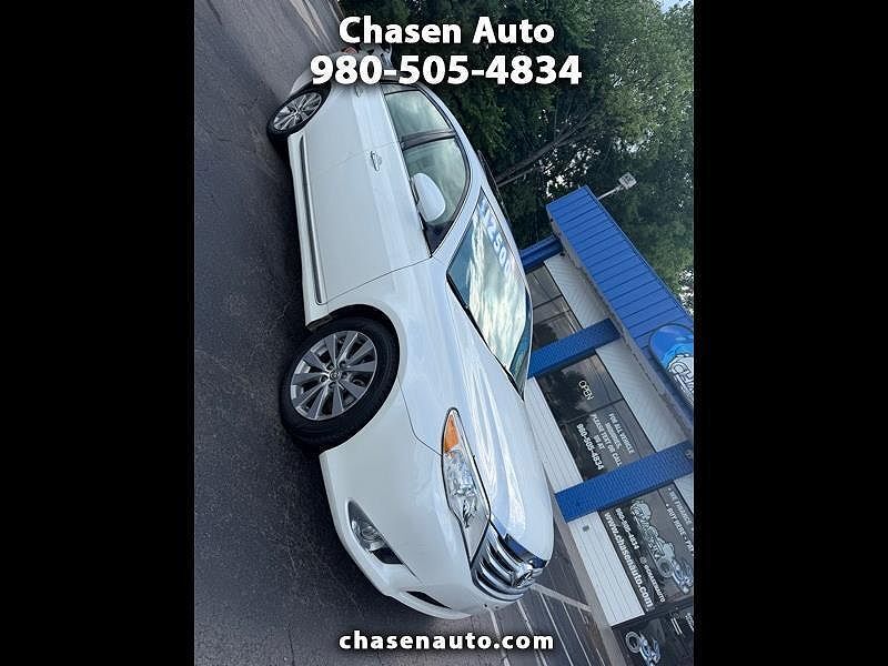 2012 TOYOTA Avalon