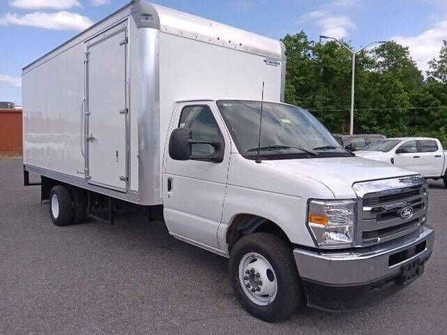 2026 FORD E-450