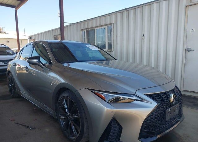 2022 LEXUS IS