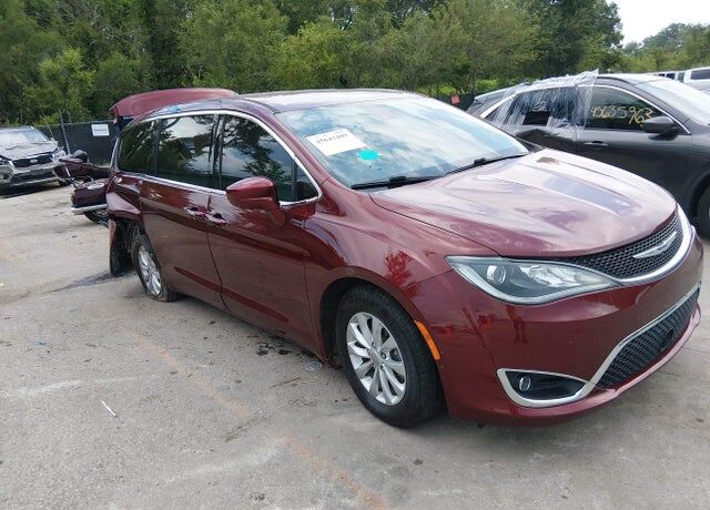 2019 CHRYSLER Pacifica