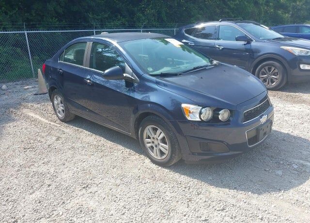 2016 CHEVROLET Sonic