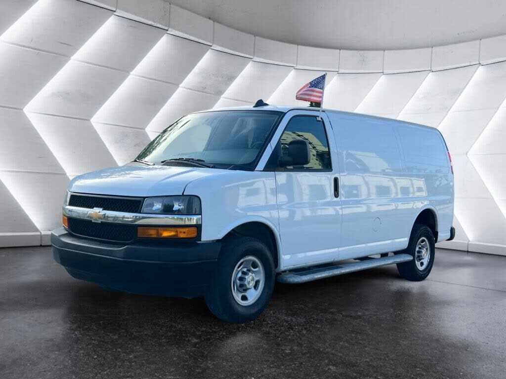 2024 CHEVROLET Express