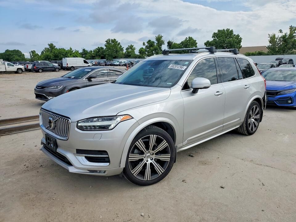 2021 VOLVO XC90