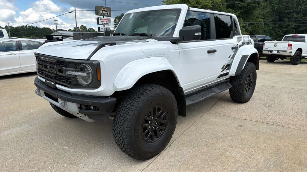 2024 FORD Bronco