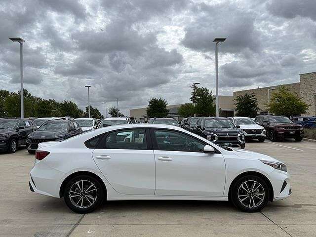 2023 KIA Forte