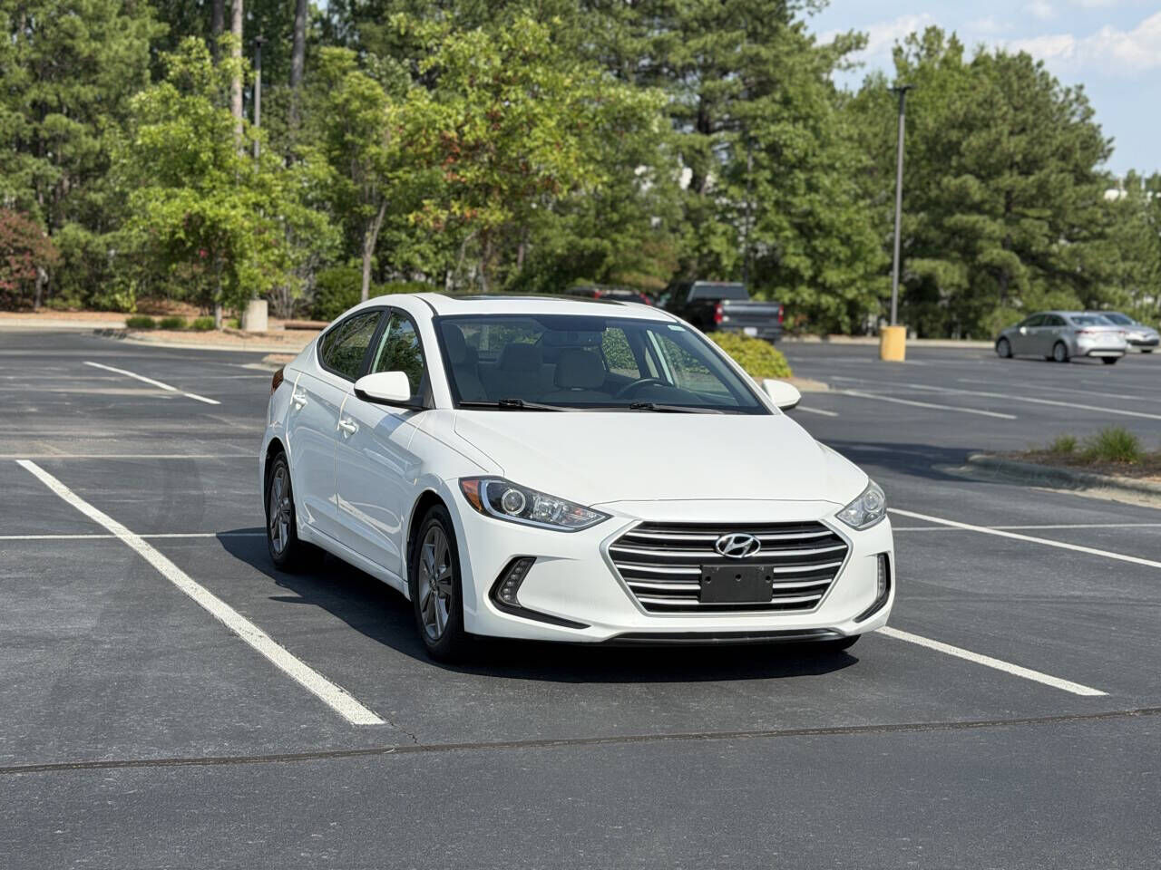 2017 HYUNDAI Elantra