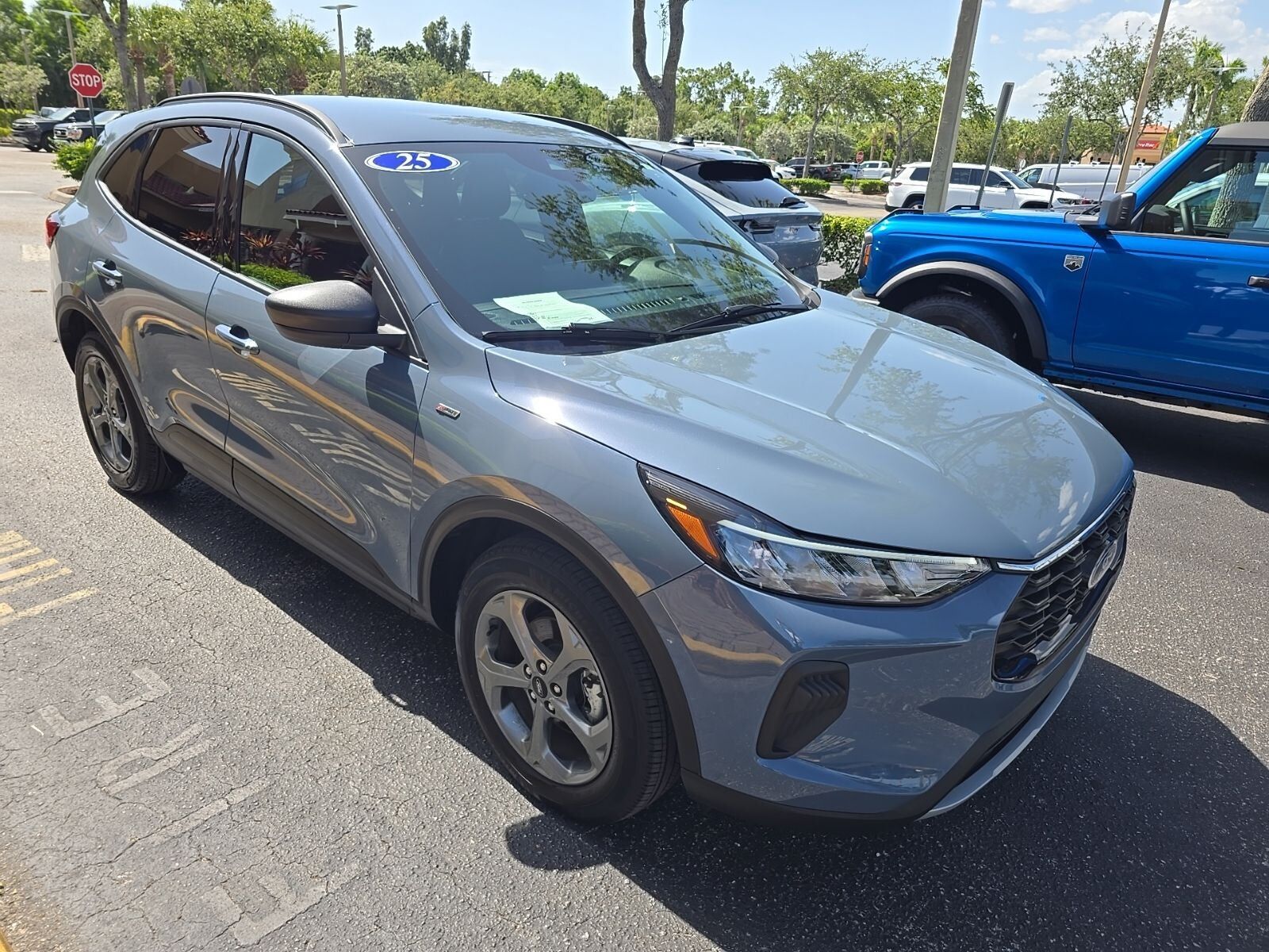 2025 FORD Escape