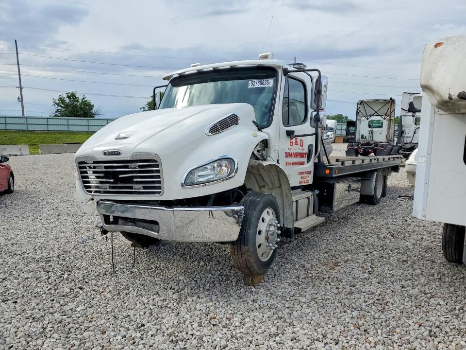 2016 FREIGHTLINER M2