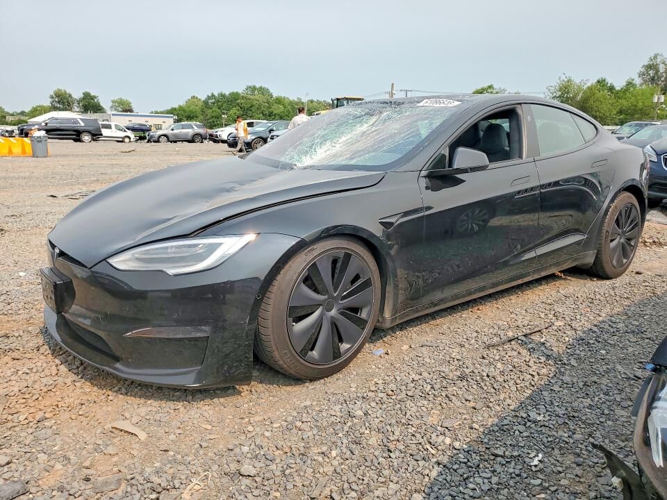 2021 TESLA Model S