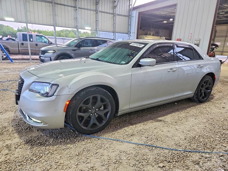 2021 CHRYSLER 300