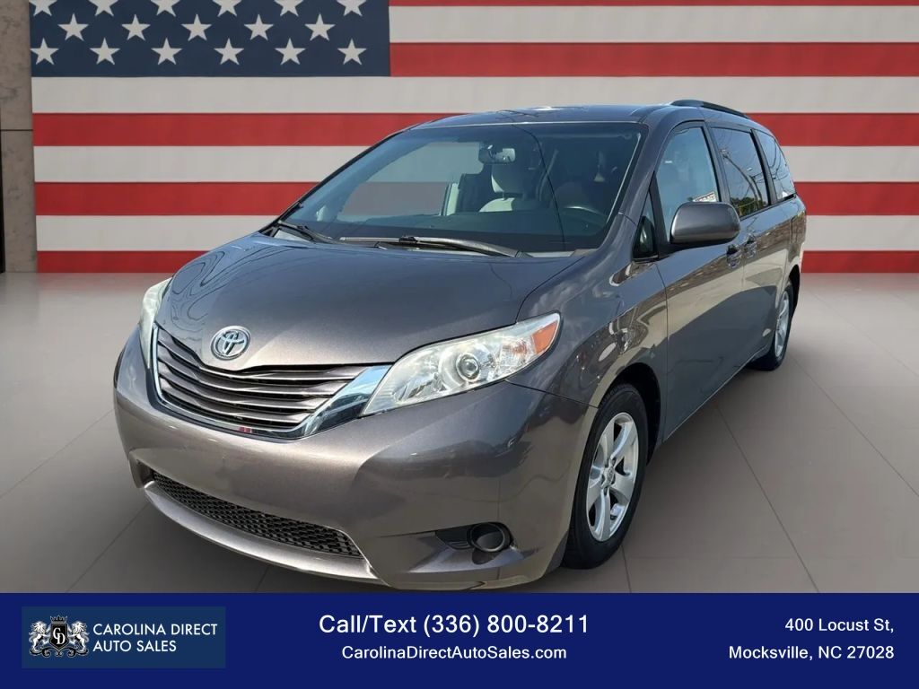 2016 TOYOTA Sienna