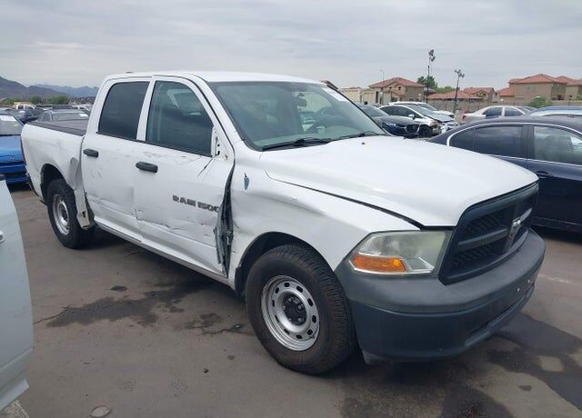 2012 DODGE Ram