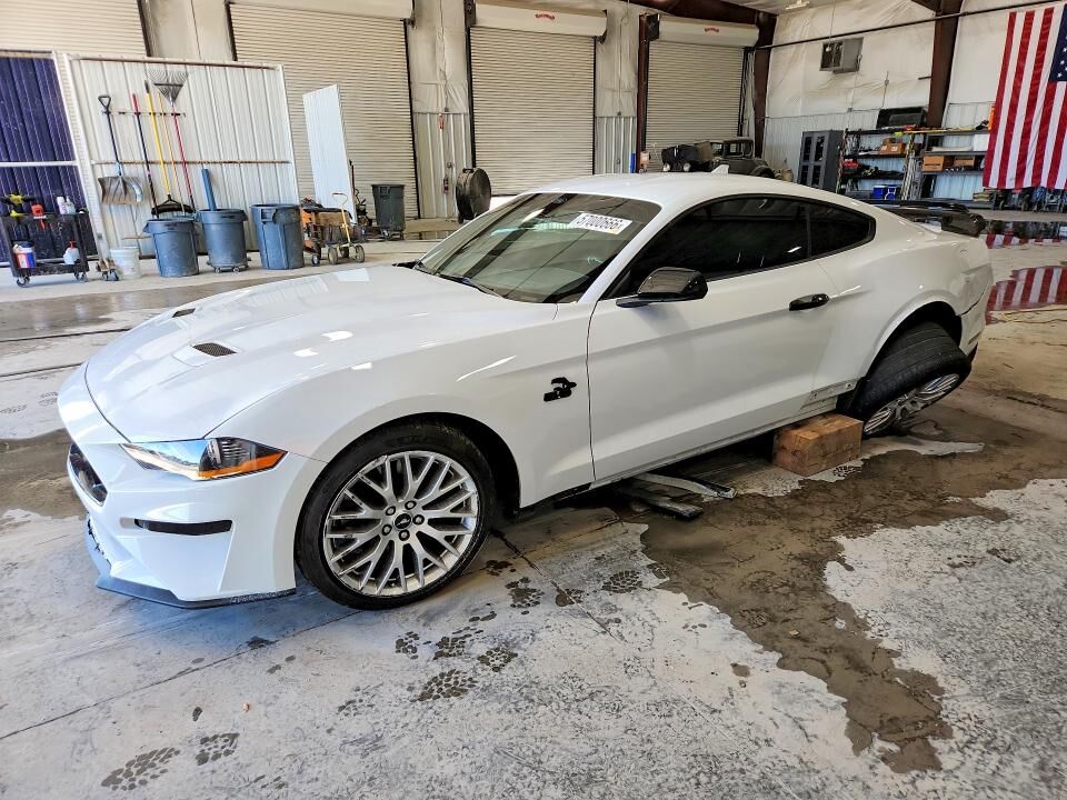 2021 FORD Mustang