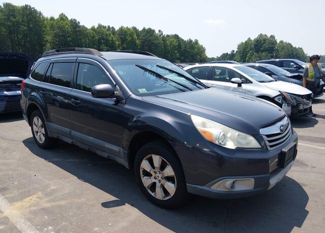 2011 SUBARU Outback