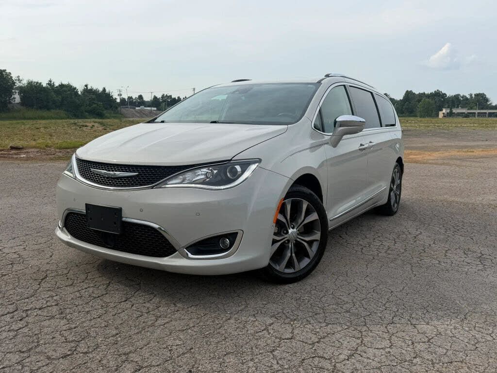 2017 CHRYSLER Pacifica