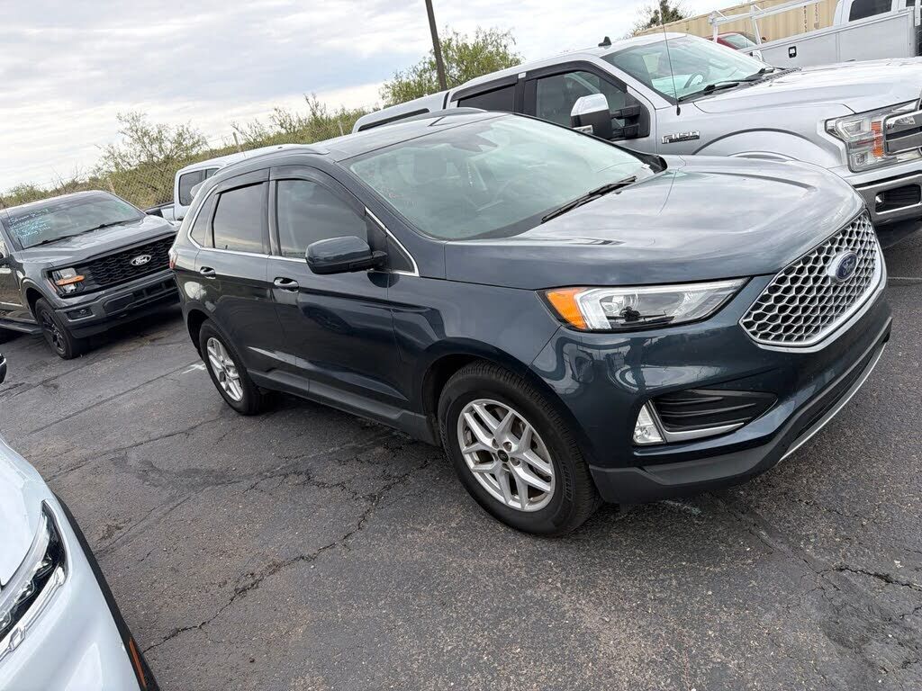 2024 FORD Edge