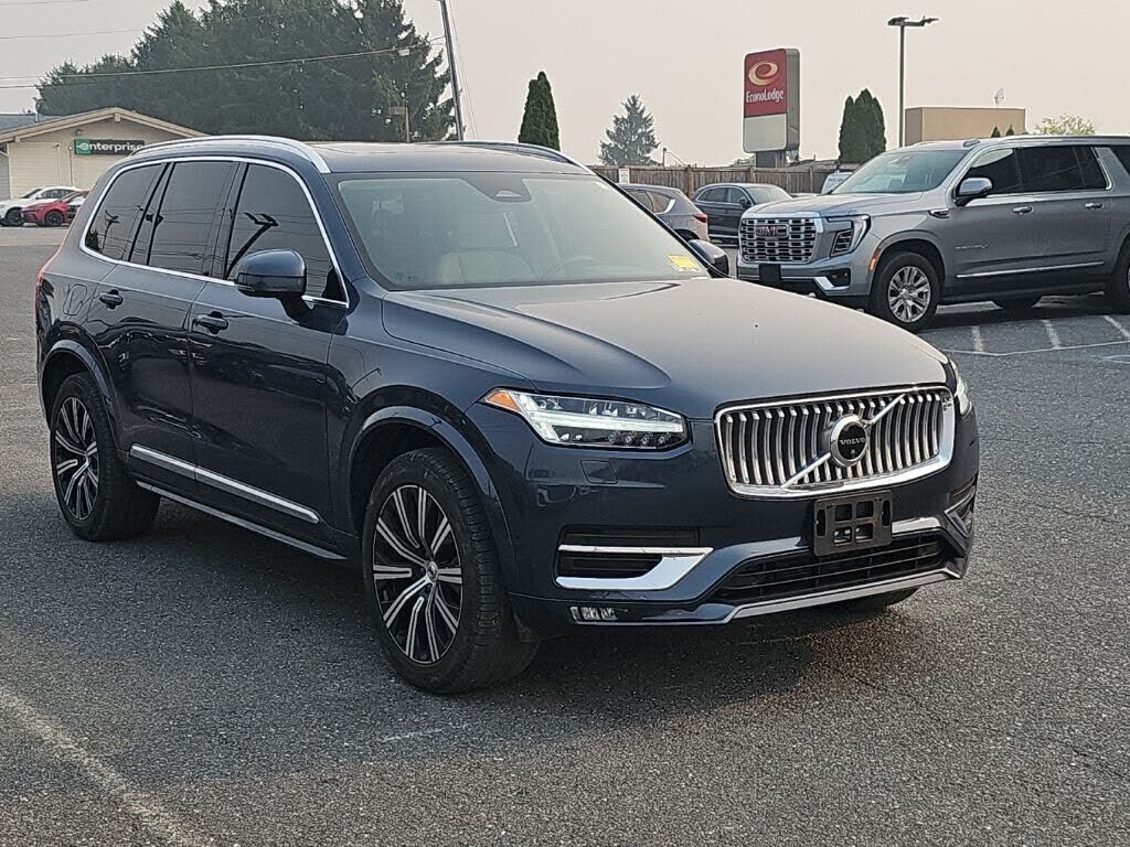 2023 VOLVO XC90