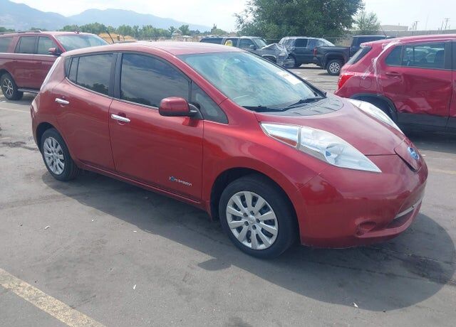 2014 NISSAN Leaf