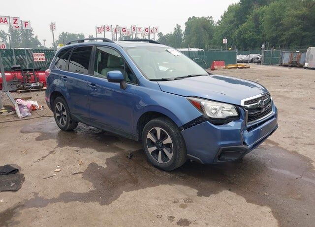 2017 SUBARU Forester