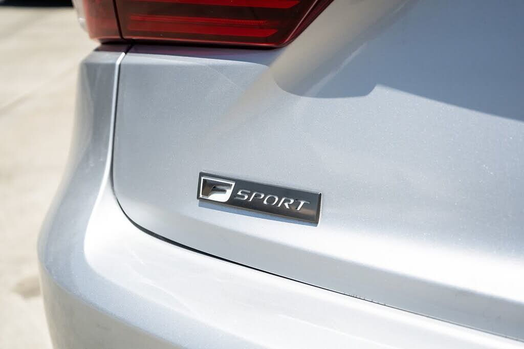 2016 LEXUS IS