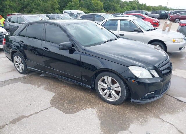 2011 MERCEDES-BENZ E-Class