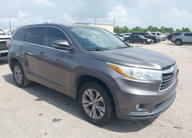 2016 TOYOTA Highlander