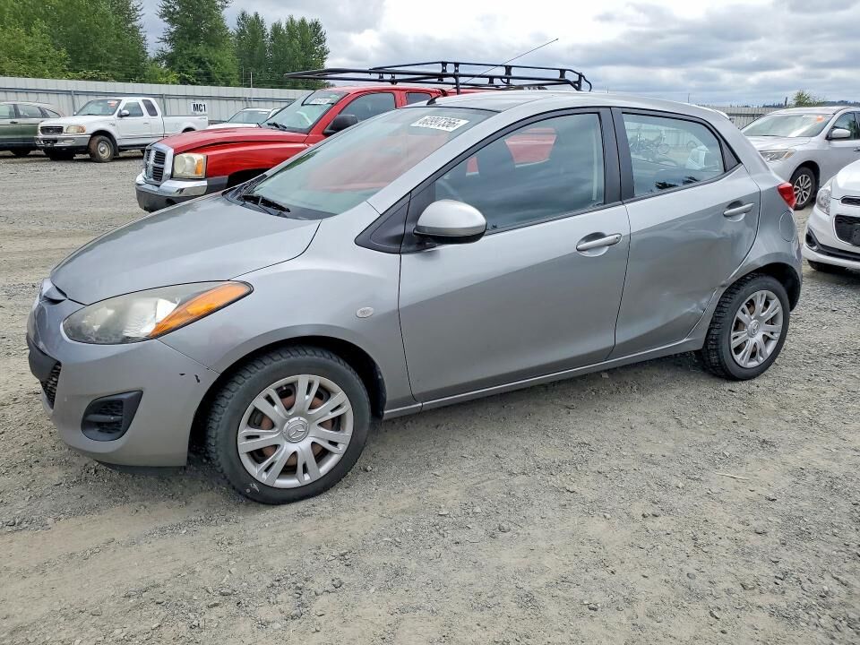 2013 MAZDA Mazda2