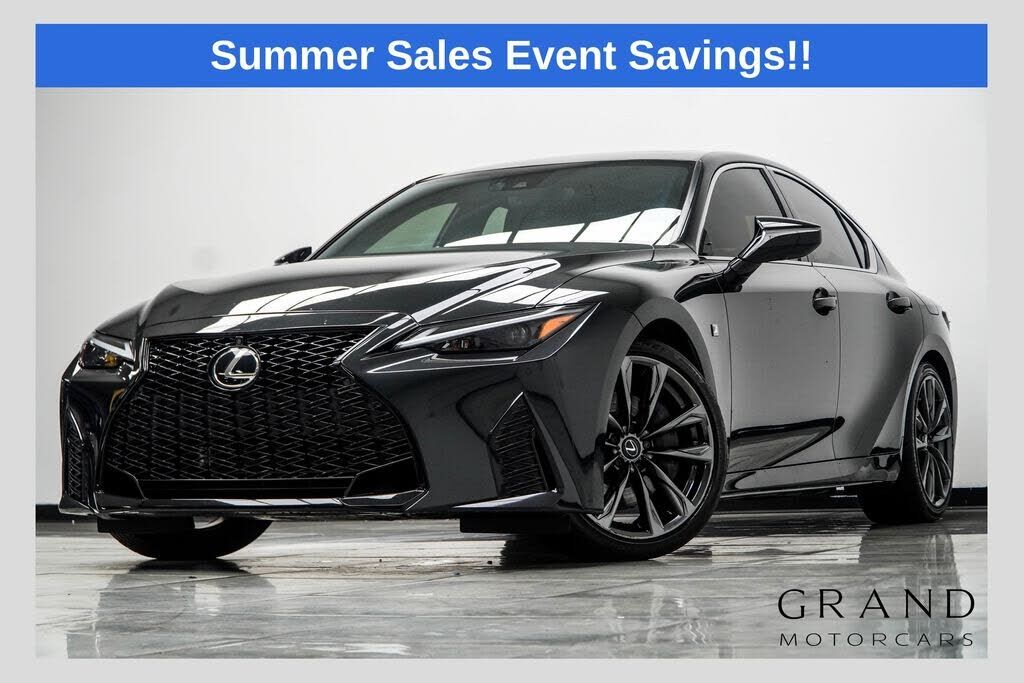 2024 LEXUS IS