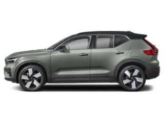 2023 VOLVO XC40