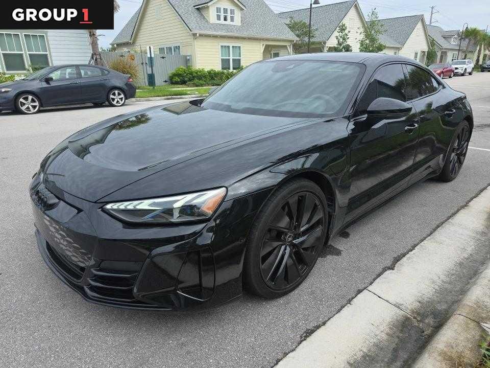 2024 AUDI e-tron GT