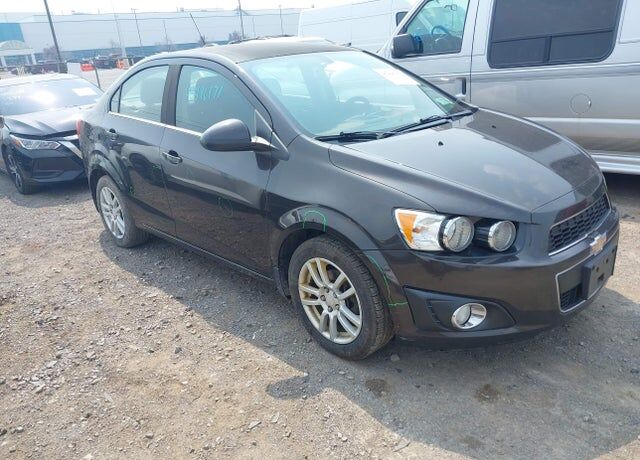 2016 CHEVROLET Sonic
