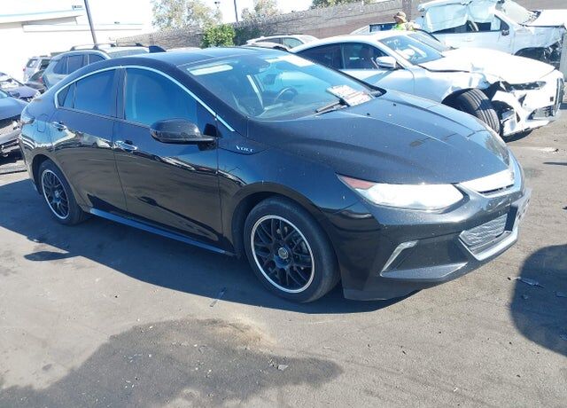 2018 CHEVROLET Volt