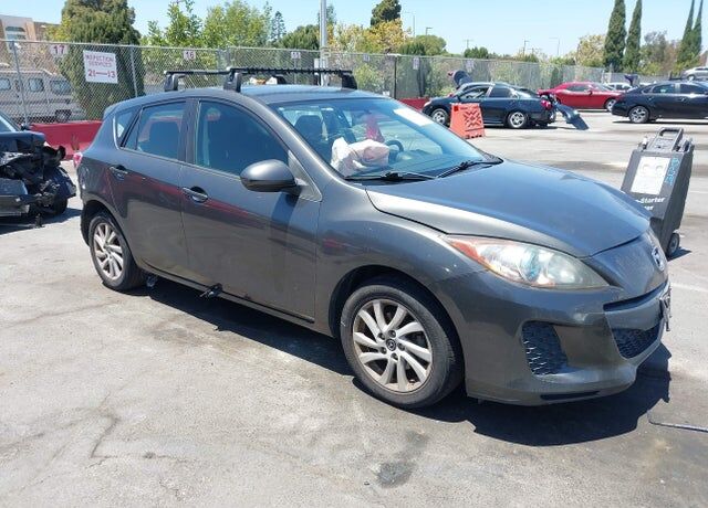 2013 MAZDA Mazda3