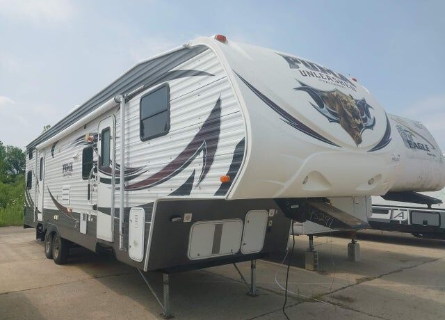 2013 FOREST RIVER Primetime