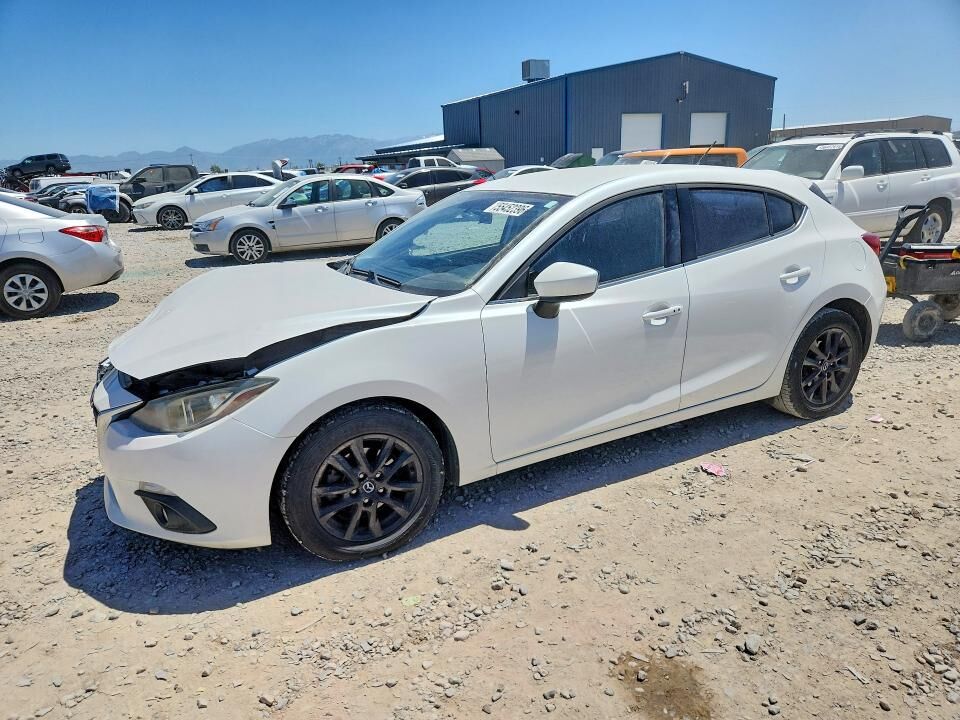 2015 MAZDA Mazda3