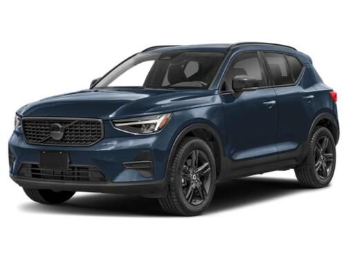 2026 VOLVO XC40