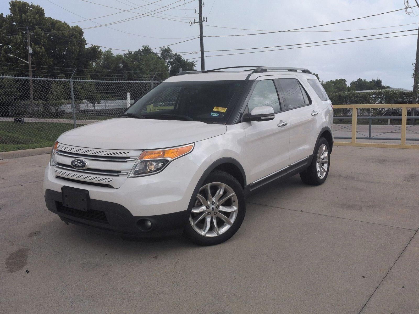 2015 FORD Explorer