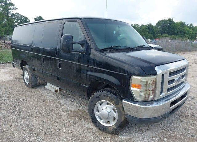 2013 FORD E-350