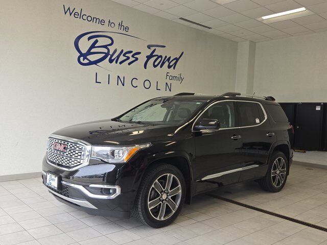 2017 GMC Acadia