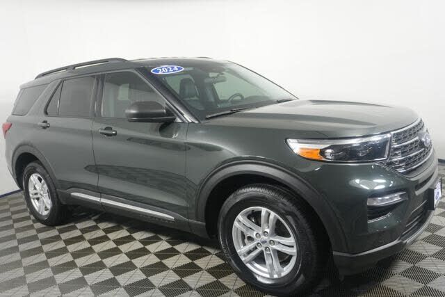 2024 FORD Explorer