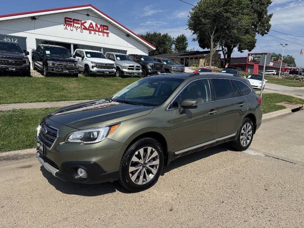 2017 SUBARU Outback