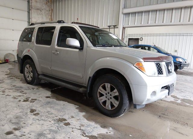 2005 NISSAN Pathfinder