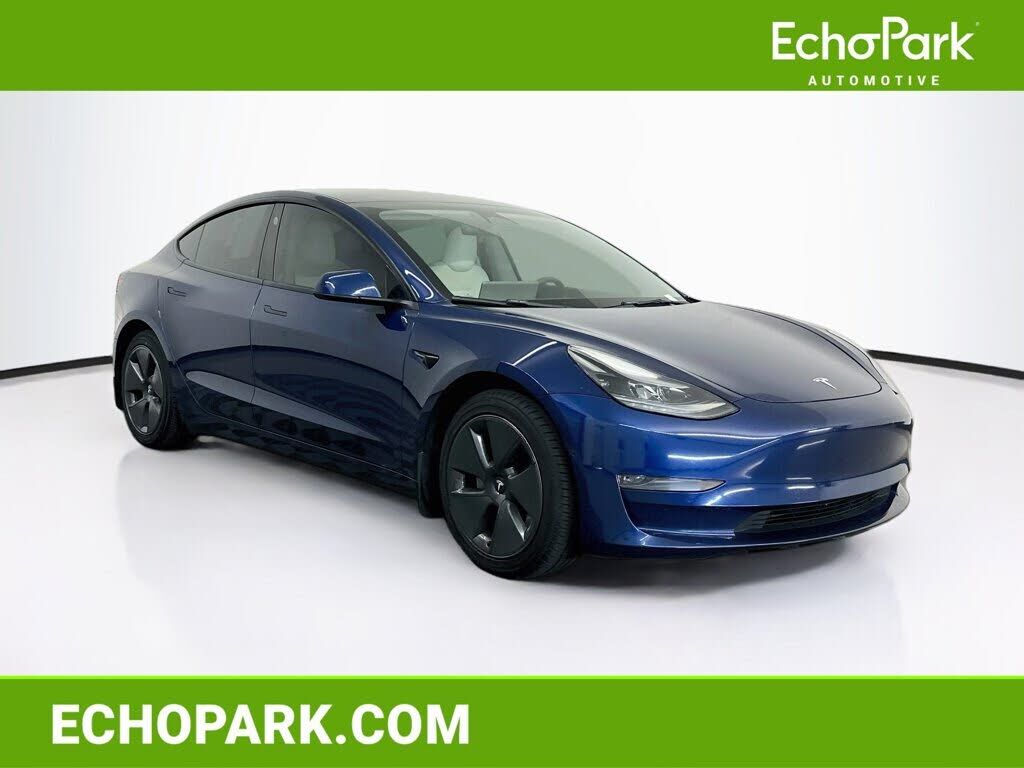 2022 TESLA Model 3